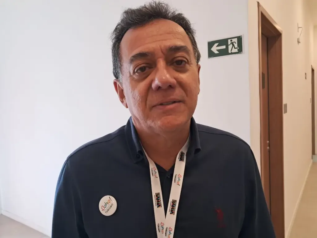 Seminário sobre turismo no centro de Convenções de Feira