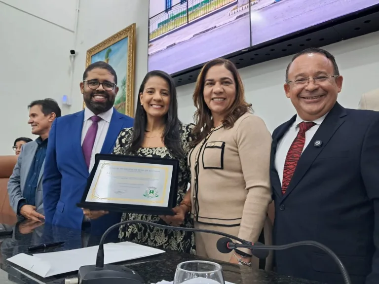 Secretário de Justiça e Direitos Humanos, Felipe Freitas, Secretária de Educação, Rowenna Brito e o vereador Ivamberg Lima