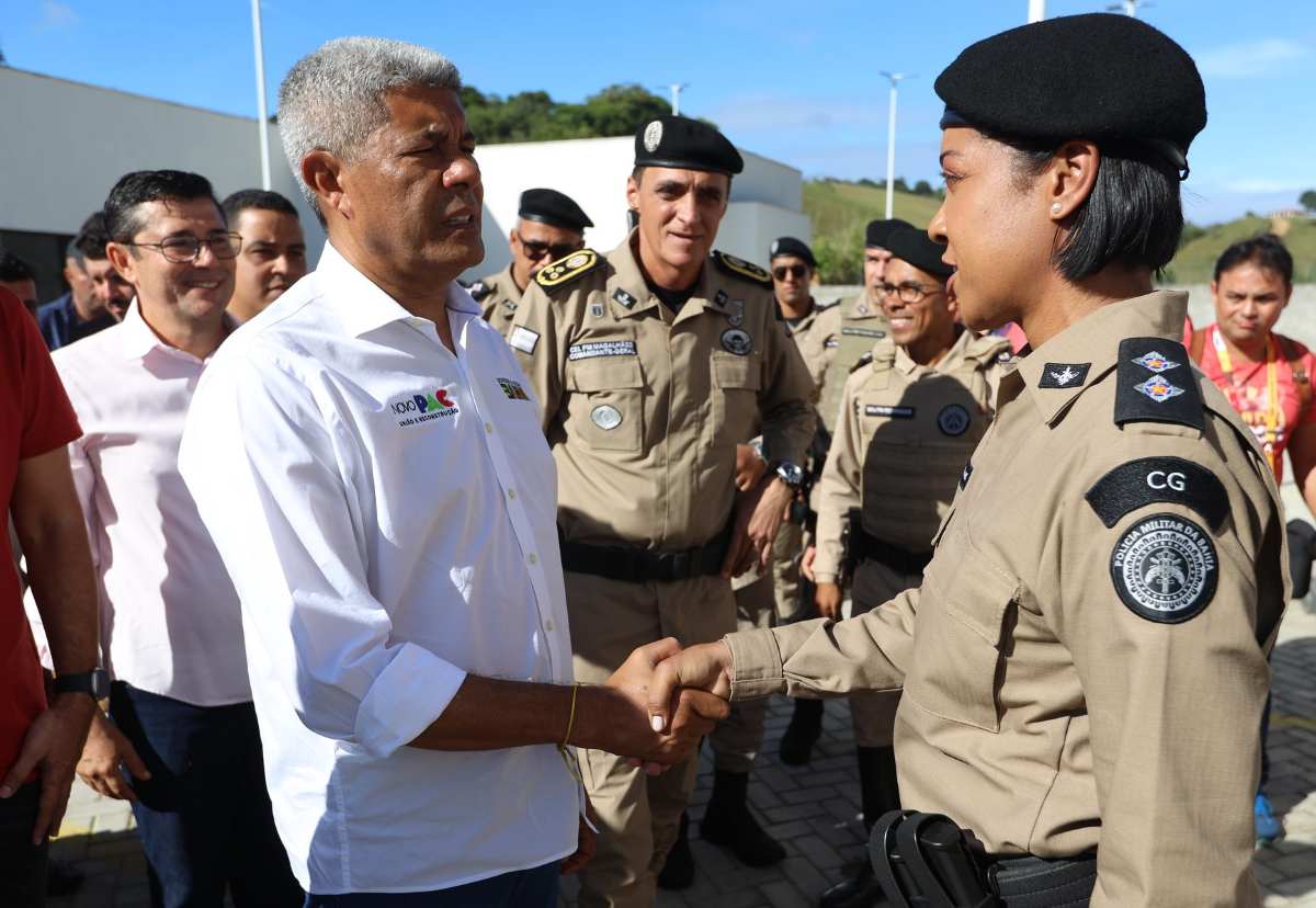 Governador sanciona - foto - Joá Souza - GOVBA