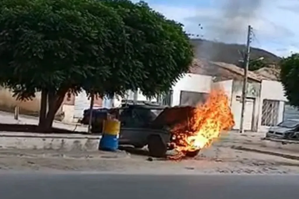 Veículo Incendiado