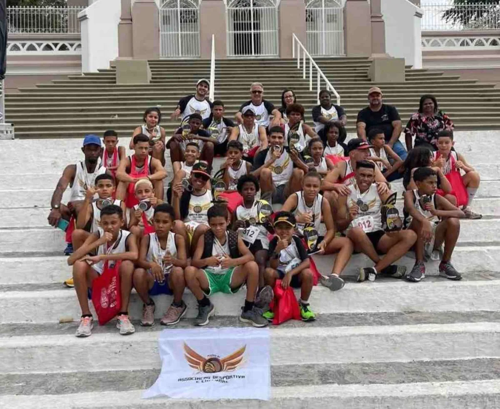 Corredores de Feira de Santana organizam Treinão Solidário para arrecadar tênis e roupas esportivas para projeto social