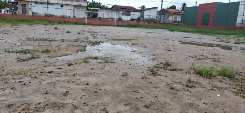 Campo de futebol no bairro Conceição