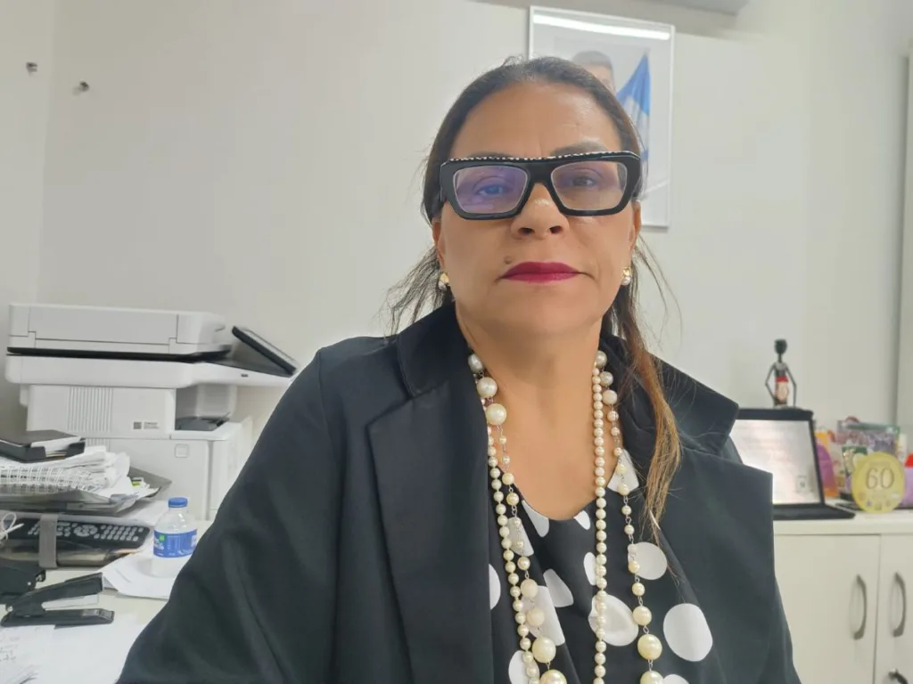 Delegada Clécia Vasconcelos