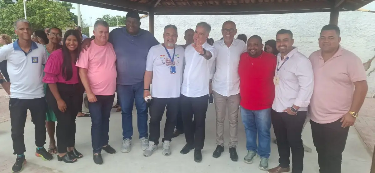 Entrega de praça na Lagoa Grande