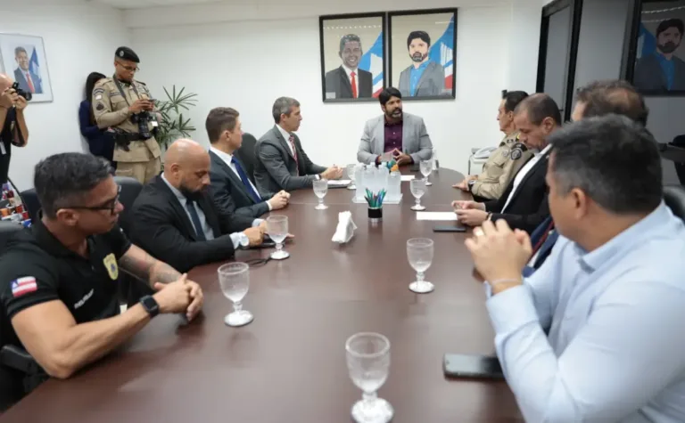 reunião da ssp sobre atentado em Eunápolis