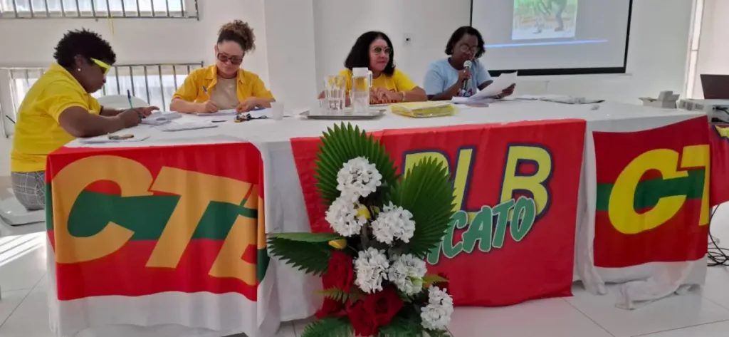 Assembleia de Professores da APLB - indicativo de greve