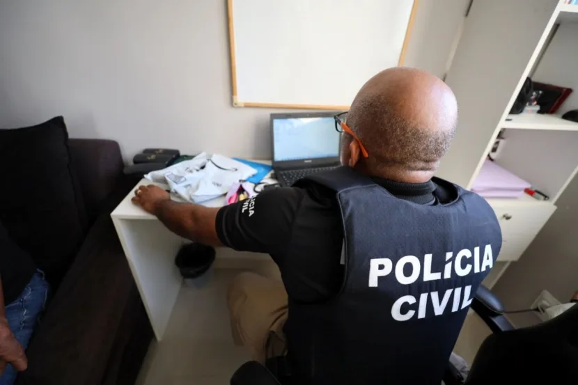 Investigação contra crimes na internet - perfis falsos