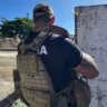 Principal suspeito de atirar contra motorista do diretor do presídio de Eunápolis é capturado durante tentativa de fuga