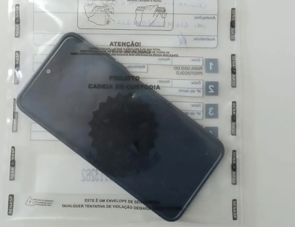 Celular do Professor Apreendido
