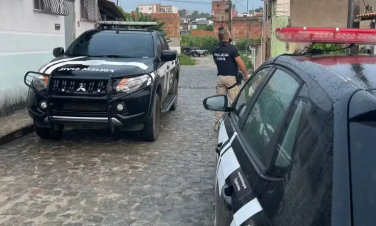 dupla e adolescente envolvidos em crimes em Santo Antônio de Jesus