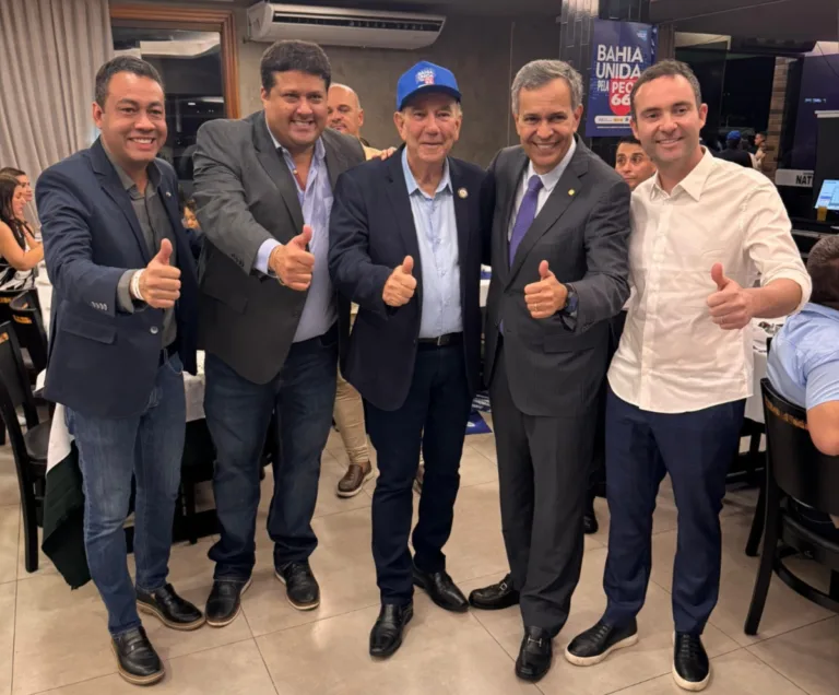 Prefeitos do PDT da Bahia marcam presença em marcha a Brasília