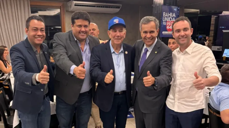 Prefeitos do PDT da Bahia marcam presença em marcha a Brasília