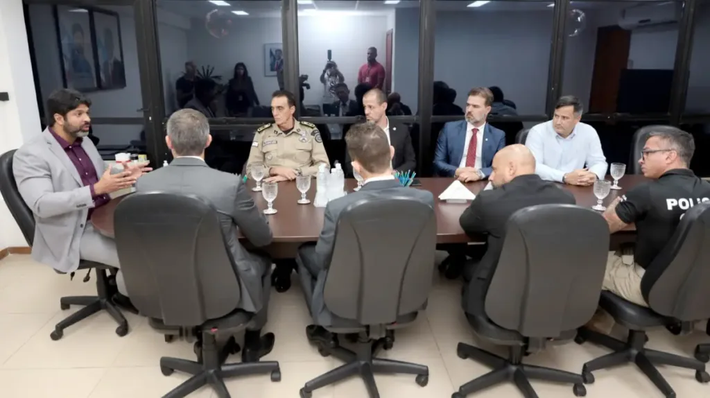 reunião da ssp sobre atentado em Eunápolis
