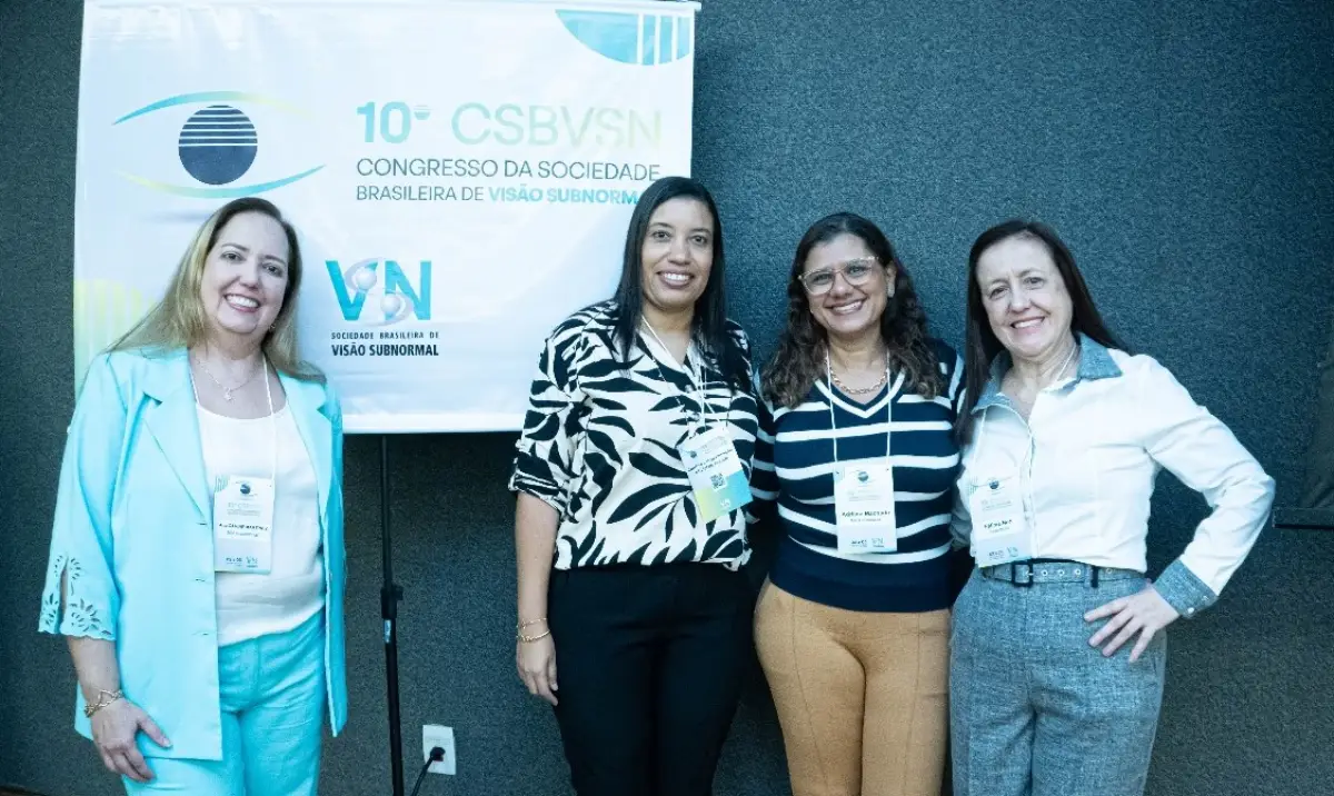 Ana Carine Martinez (Coordenadora CRV), Patrícia Lima (terapeuta ocupacional), Adriana Machado (terapeuta ocupacional) e Dra. Maria de Fátima Neri (coordenadora médica)
