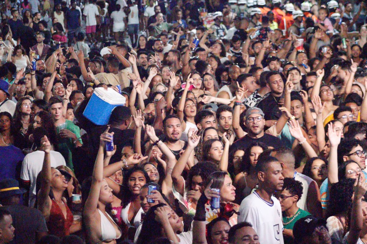 contagem de público _ multidão na micareta de feira