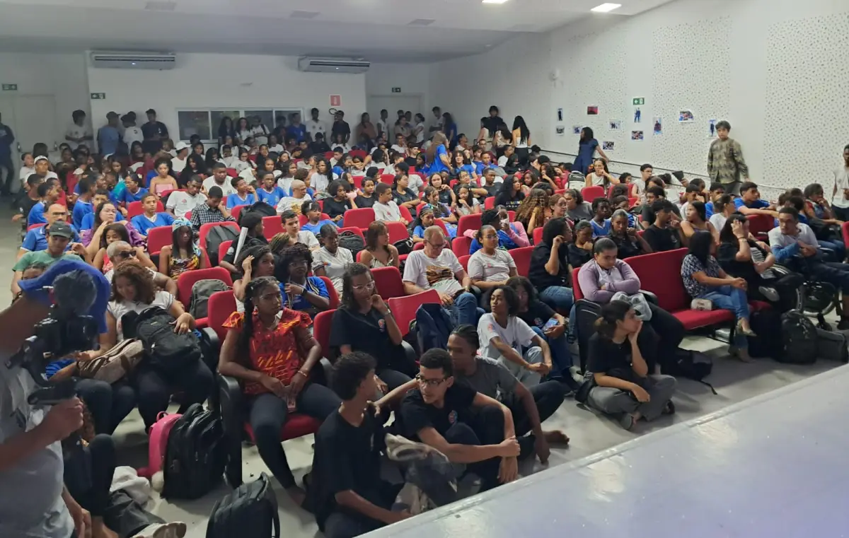 Flige - Feira Literária do Colégio Estadual de Tempo Integral Georgina de Melo Erismann