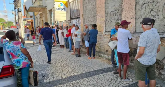 Atendimento à beneficiários do INSS no Correios