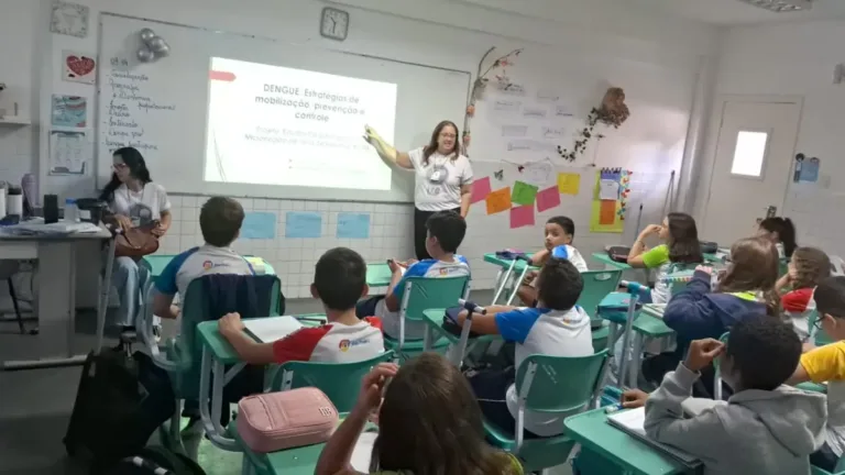 capacitação dos estudantes - dengue - Uefs
