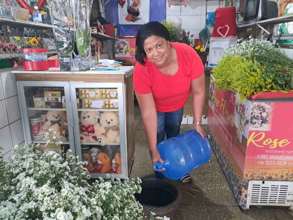 Simone, presidente da Associação dos Comerciantes da rua Olímpio Vital