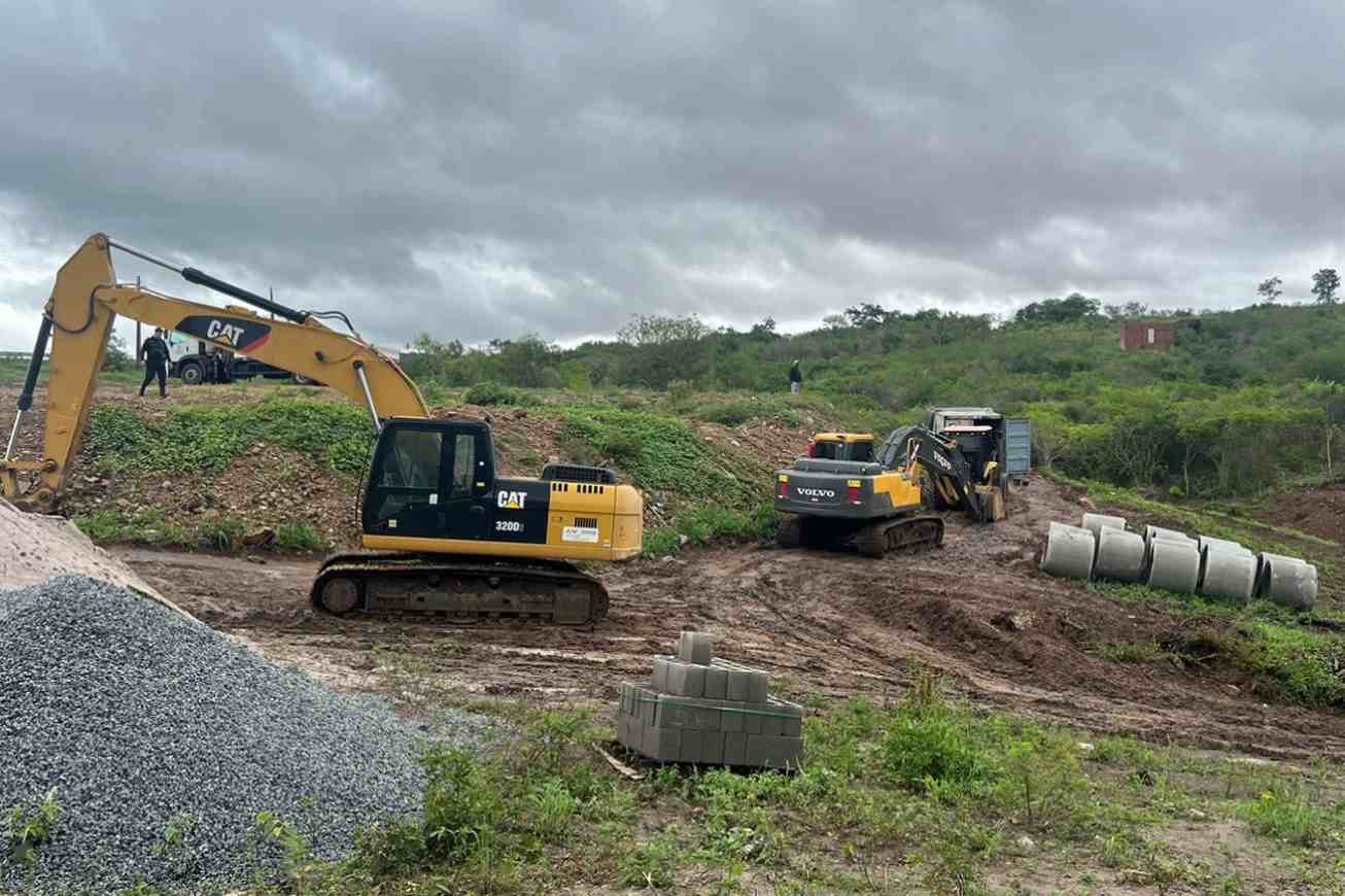 Secretaria de Meio Ambiente suspende construção irregular próxima ao Lago de Pedra do Cavalo