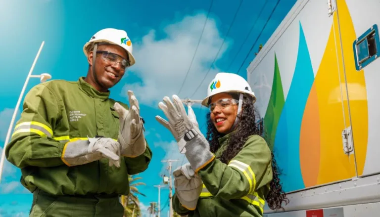 Neoenergia Coelba abre 125 vagas para curso gratuito da Escola de Eletricistas em cinco cidades baianas