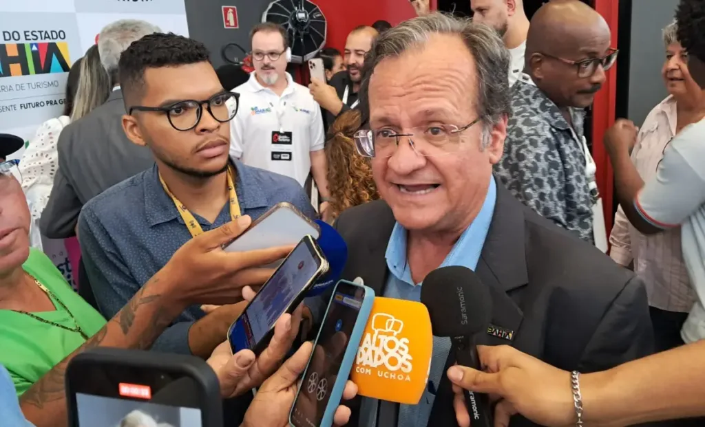 Seminário sobre turismo no centro de Convenções de Feira