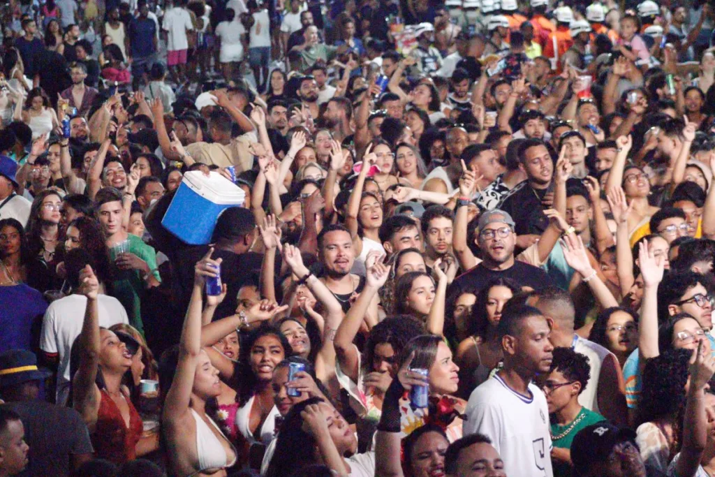 contagem de público _ multidão na micareta de feira
