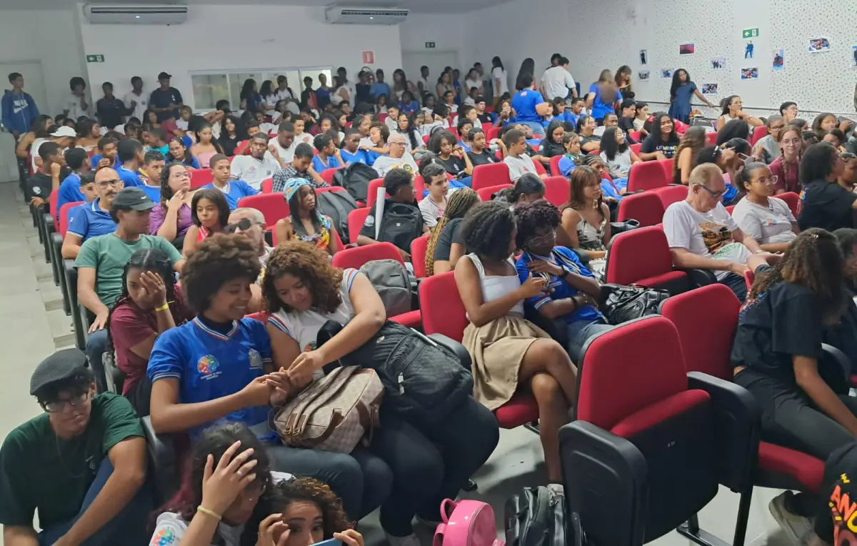 Flige - Feira Literária do Colégio Estadual de Tempo Integral Georgina de Melo Erismann