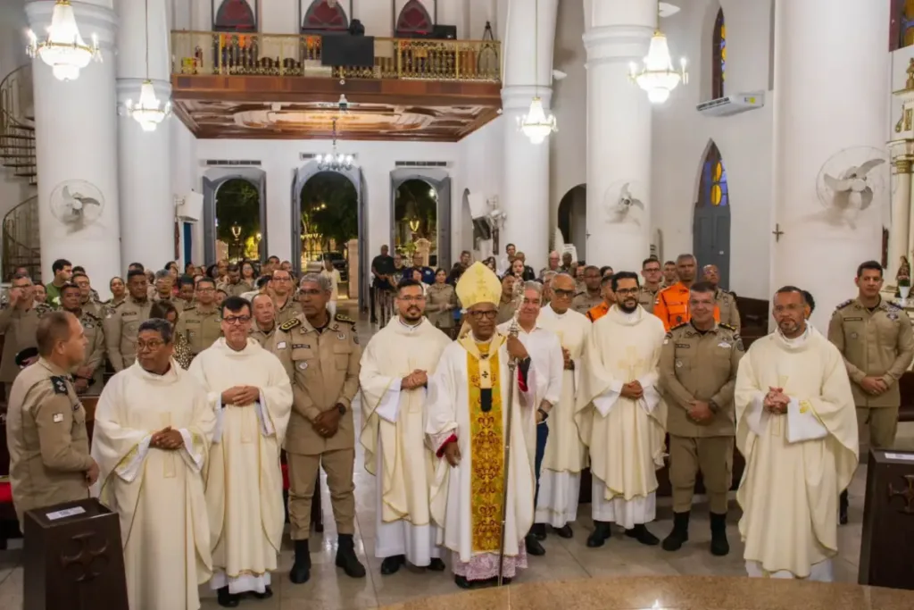 catedral de santana - 200 da Polícia Militar