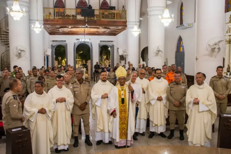catedral de santana - 200 da Polícia Militar