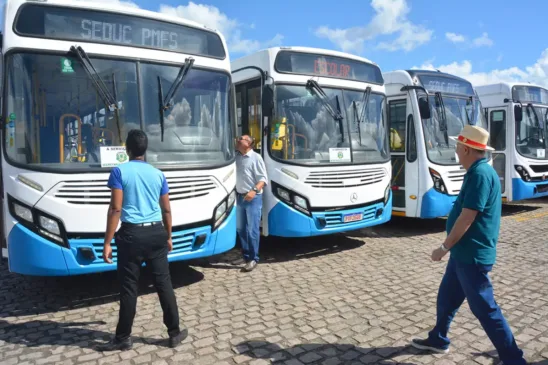 qualidade do transporte público escolar de Feira de Santana