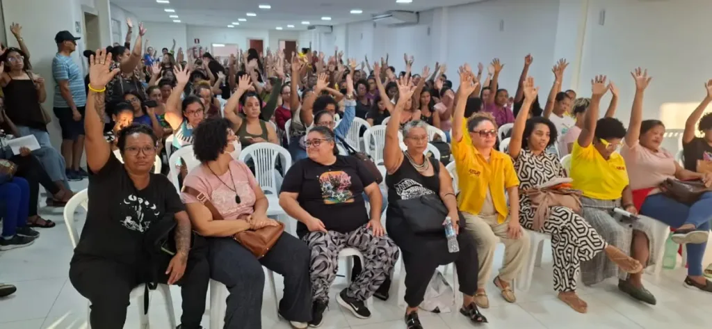 Assembleia de Professores da APLB - indicativo de greve