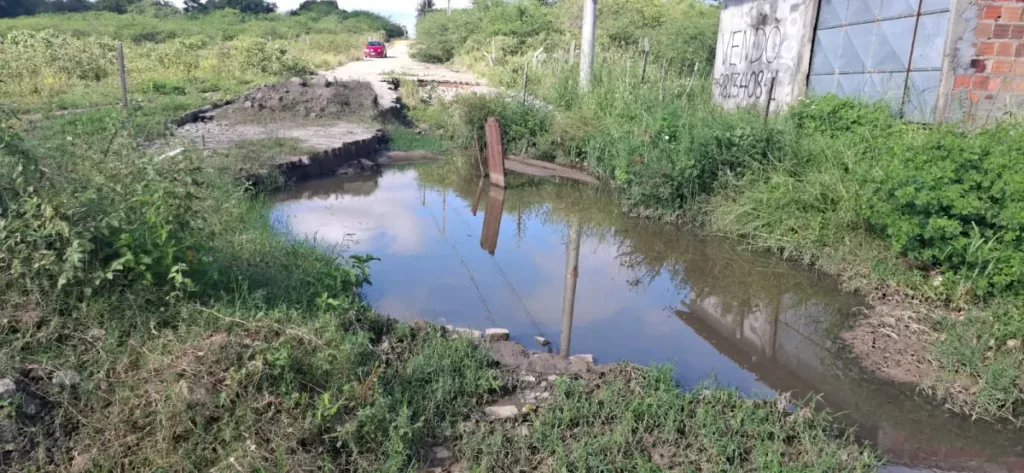 Moradores reclamam de ruas intrafegáveis em bairros de Feira de Santana