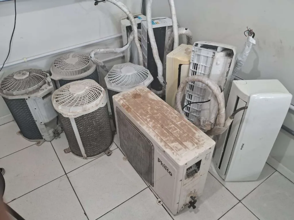 Policiais civis recuperam cinco aparelhos ar-condicionado furtados