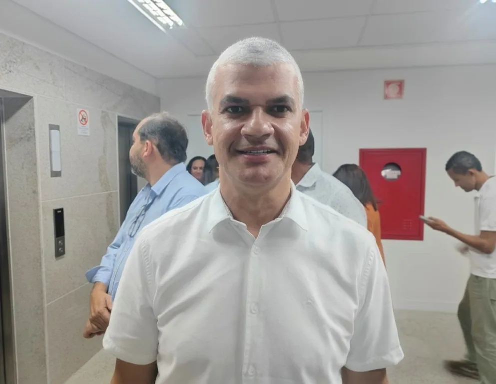 Secretário de Educação Pablo Roberto na Posse de novos professores municipais em Feira de Santana