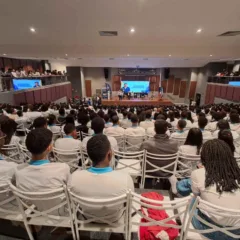 Prefeitura relança o programa Jovem Aprendiz beneficiando quase mil estudantes