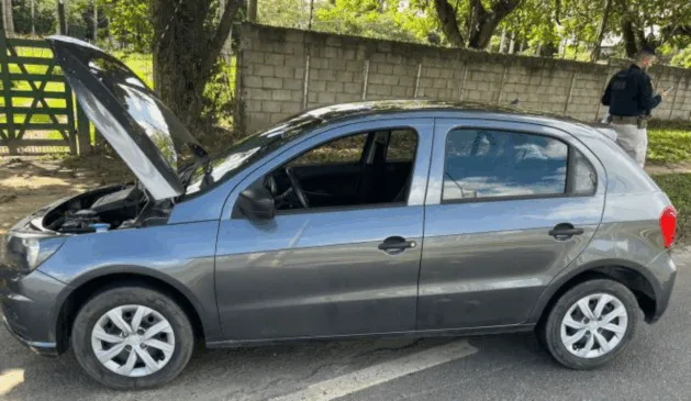PRF carro roubado Alagoinhas