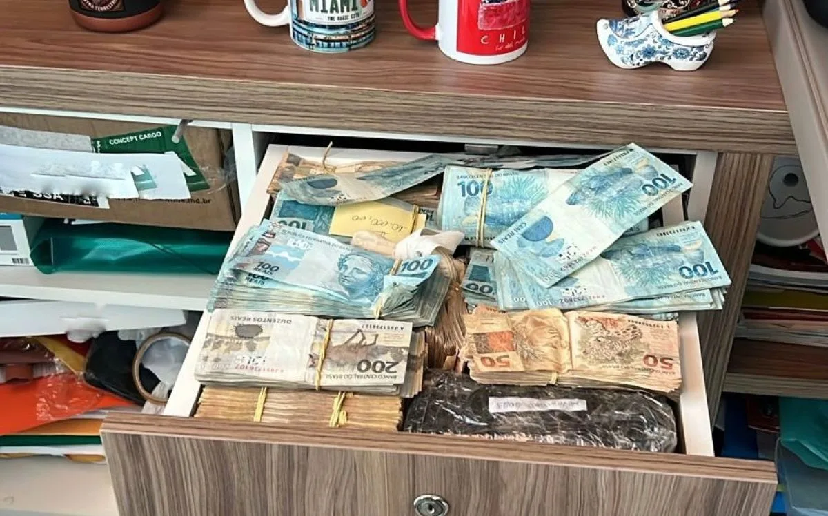 dinheiro apreendido na operação Overclean 4