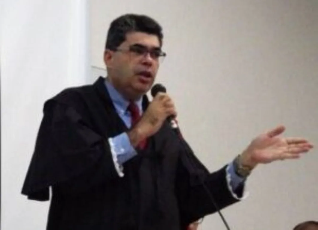 Professor Agenor Sampaio Professor Agenor Sampaio
