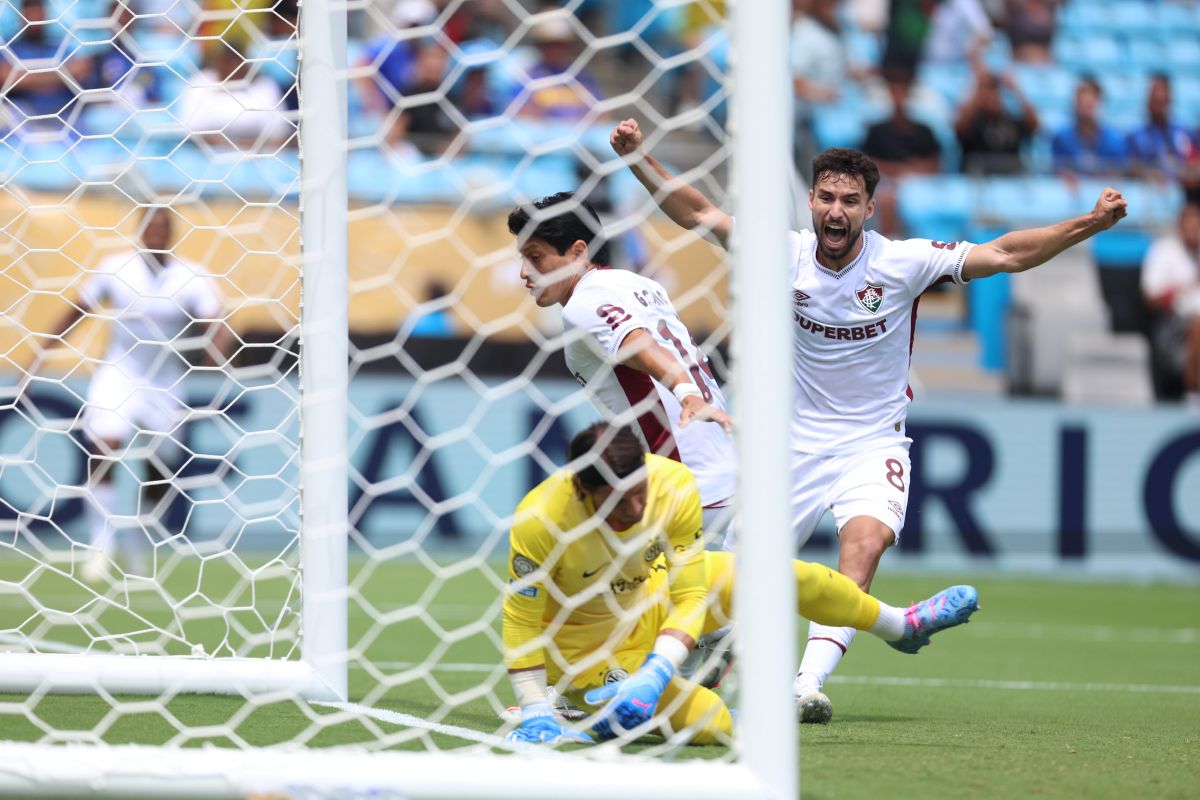 Fluminense vence inter de milão Fotos Marcelo Gonçalves e Lucas Merçon FFC