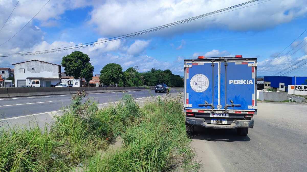 Homem morre atropelado por motocicleta na Avenida Eduardo Fróes da Mota