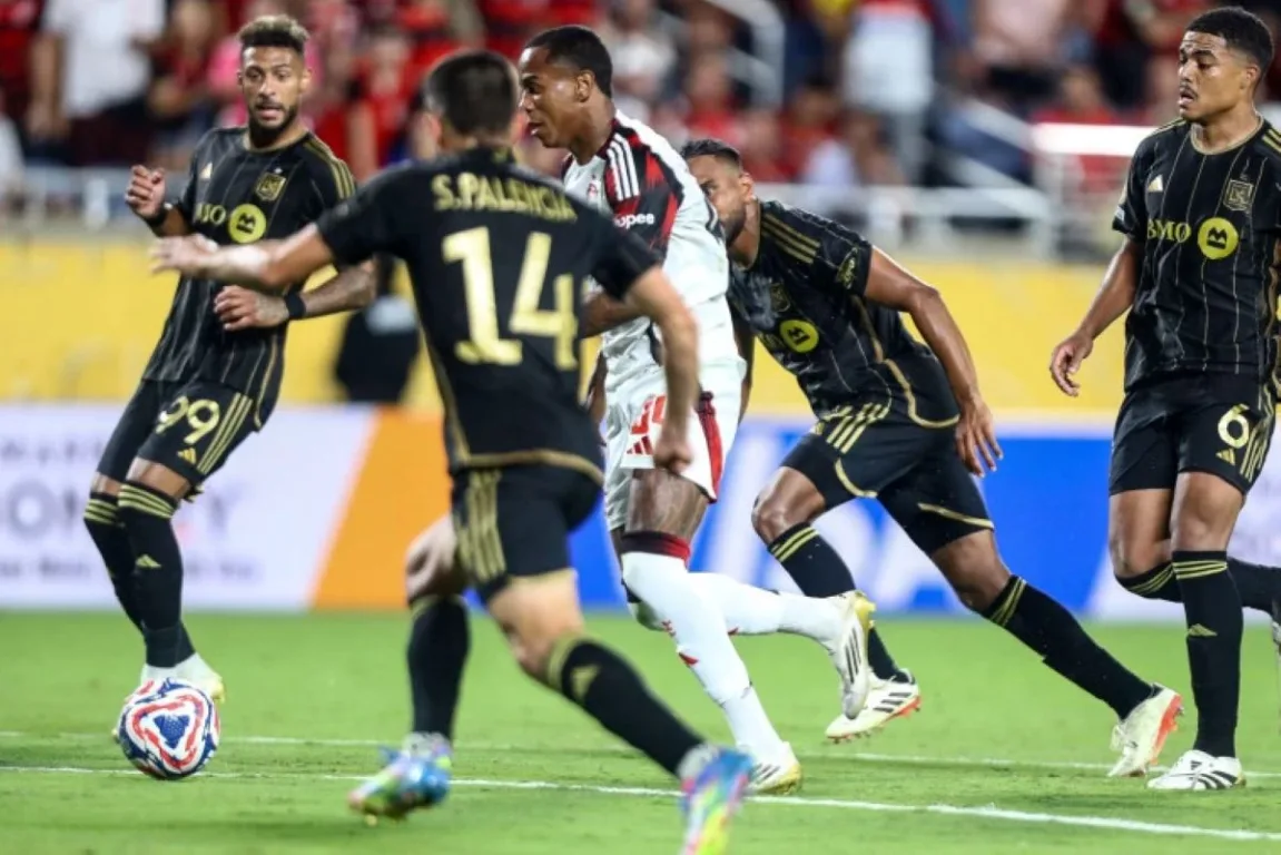 Flamengo empata com Los Angeles FC