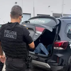 Homem preso por descumprir medida protetiva
