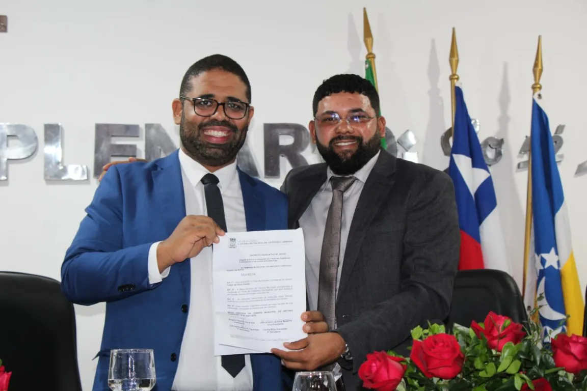 Secretário Felipe Freitas é o mais novo cidadão de Antônio Cardoso