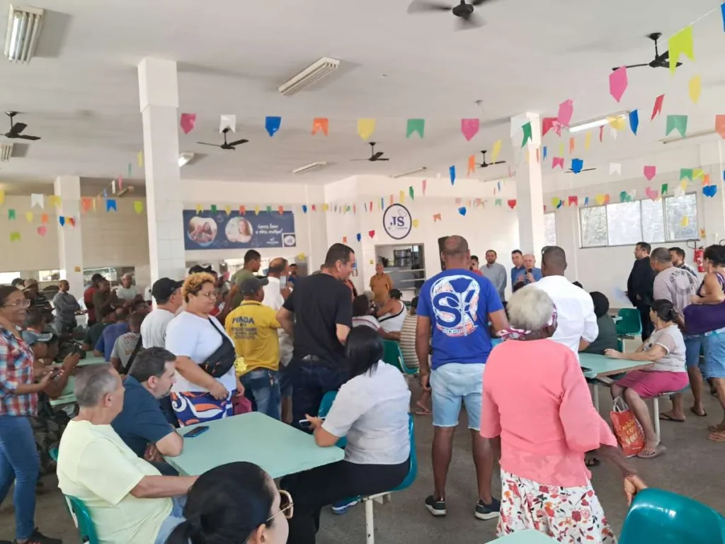 Prefeito sanciona lei que isenta dívidas de comerciantes do Centro de Abastecimento