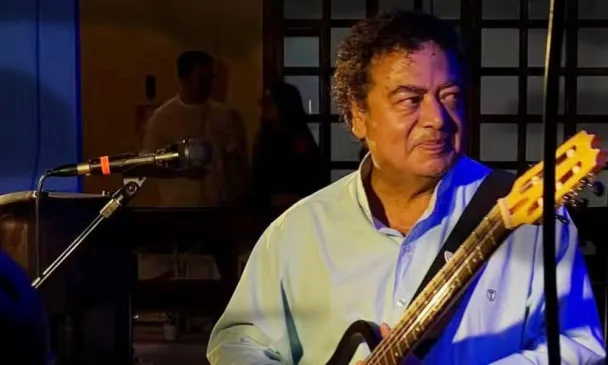 cantor Evandro Correia,