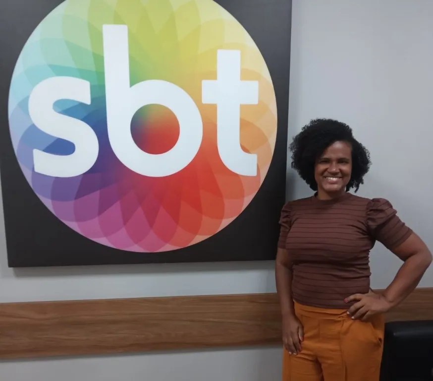 Atriz de Feira de Santana participa do quadro Desafiando o Maestro no Programa do Ratinho