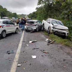 Engavetamento - Foto - Polícia Rodoviária Federal - -