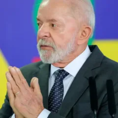 INSS - Lula comenta sobre fraudes