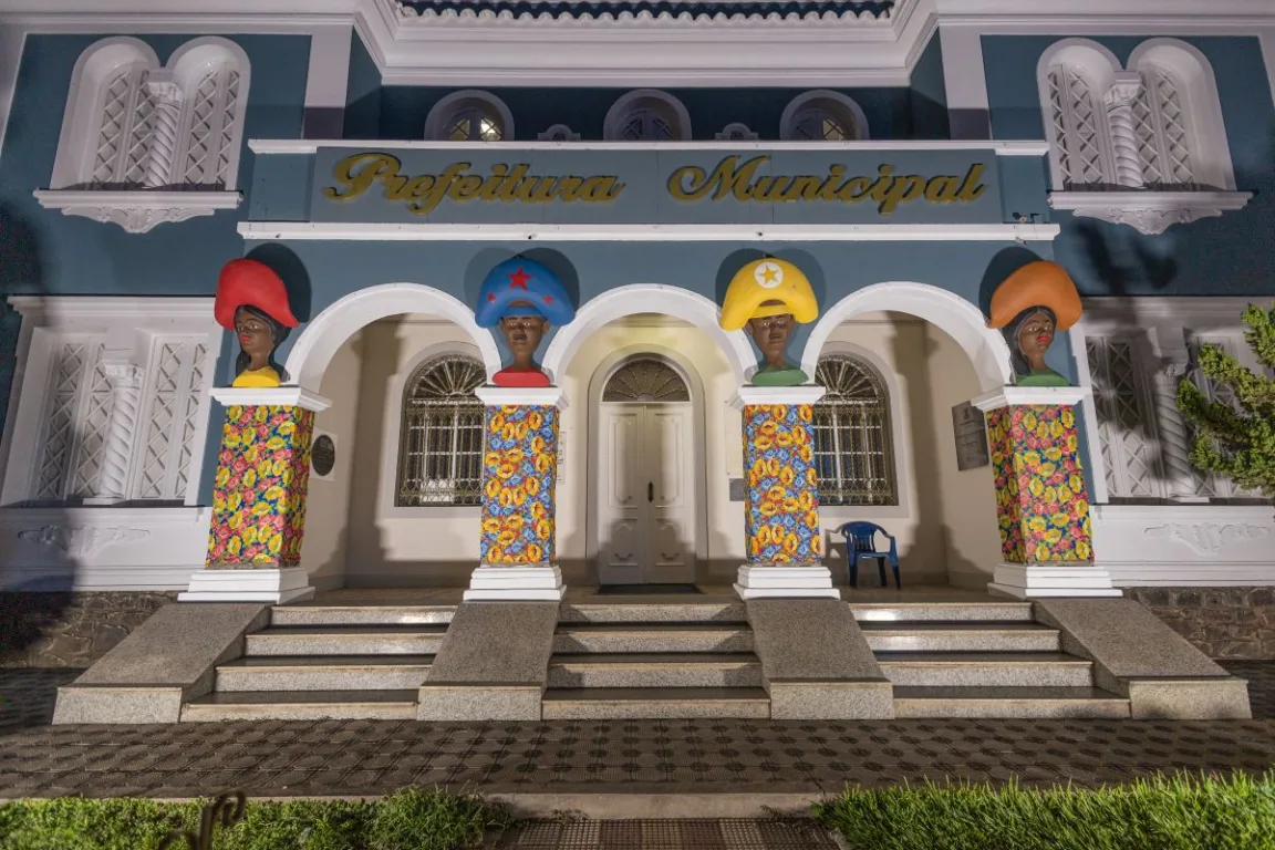 Decoração junina na Prefeitura de Santo Antônio de Jesus